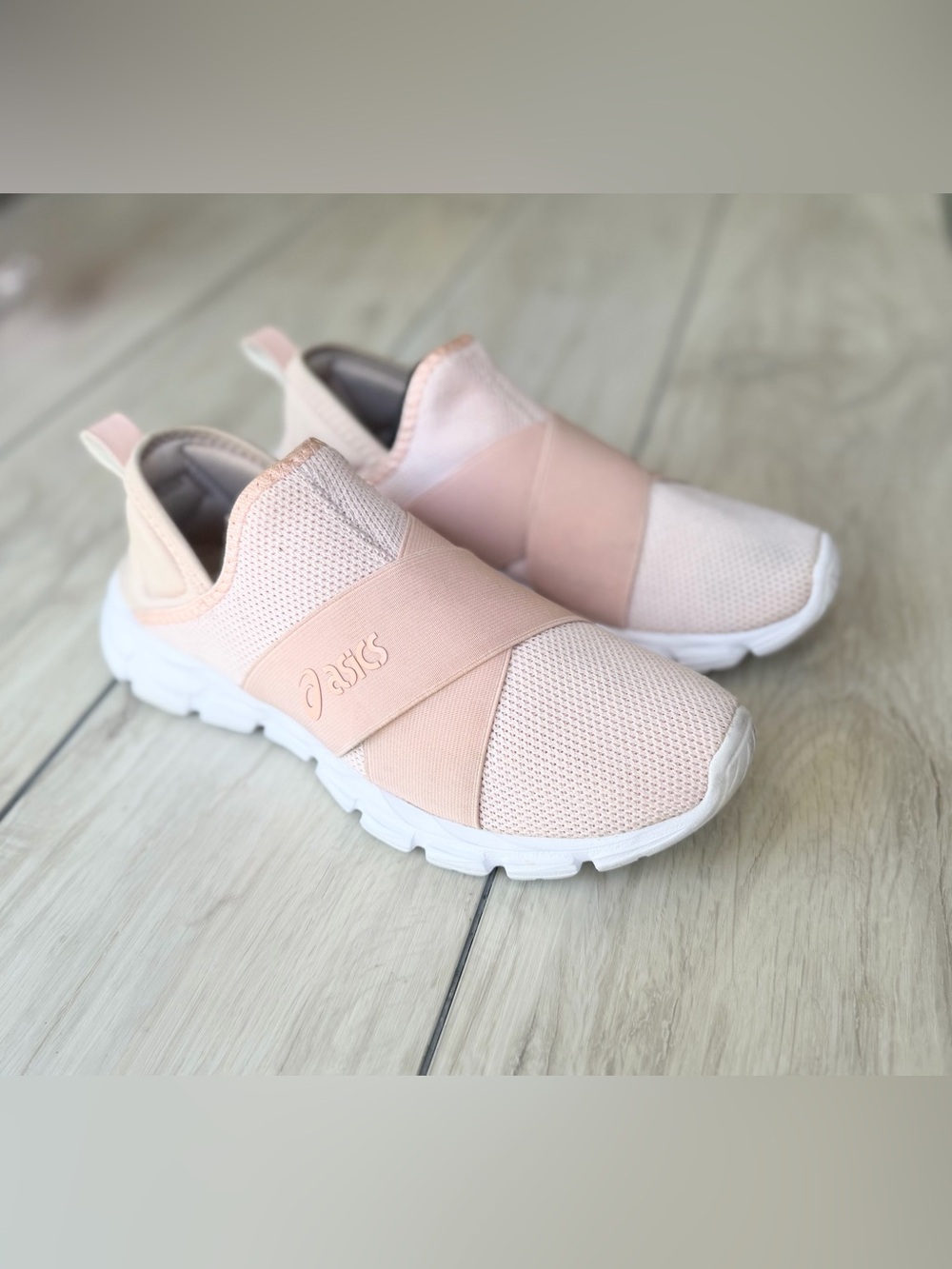 ASICS Women's Slip-On Athletic Knit Sneakers Light Peach White Cushioned Gel 8.5